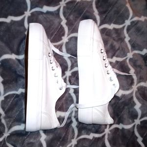 White low top sneakers